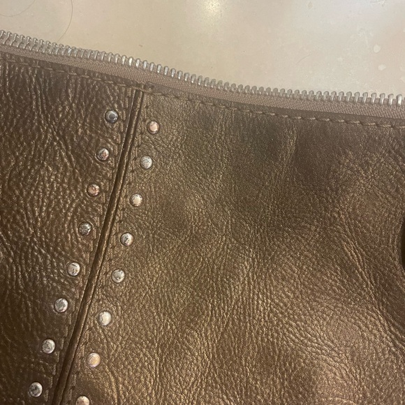 Purse - Picture 2 of 5